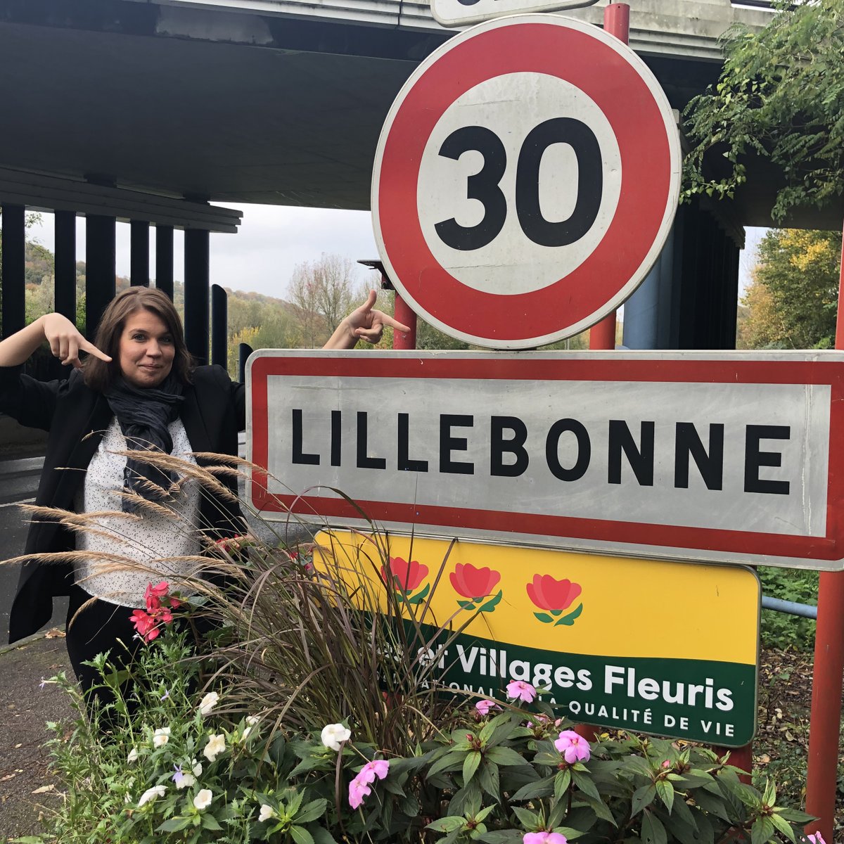 CeacomLeHavre's tweet photo. 📍 LE TRAVAIL FRAPPE À VOTRE PORTE

Ceacom recrute au pied de chez vous !
Vanessa, responsable des équipes en #télétravail, vient à votre rencontre 🤩

Notre but : recruter 50 Chargés de Clientèle qui seront formés sur le territoire @CauxSeineAgglo.

#ToutPourlEmploi #nearhiring https://t.co/OyUwwaa9RY