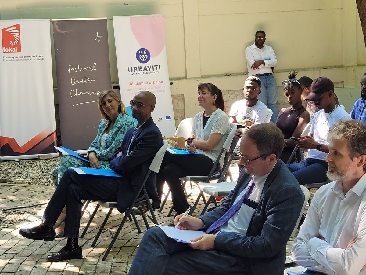 p_urbayiti's tweet photo. Le @Festi4chemins supporté par la @EUDelegationHt est officiellement lancé le lundi 21 novembre. Mme Radhia Oudjani représentante @expertisefrance en Haïti et M Franck Robert, expert en gouvernance locale, ont salué cette initiative qui célèbre les arts haïtiens. https://t.co/YR51kd8Fgm