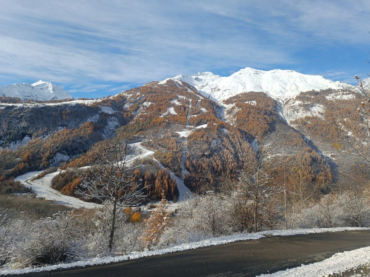 Pelvoux Vallouise Domaine Skiable tweet media
