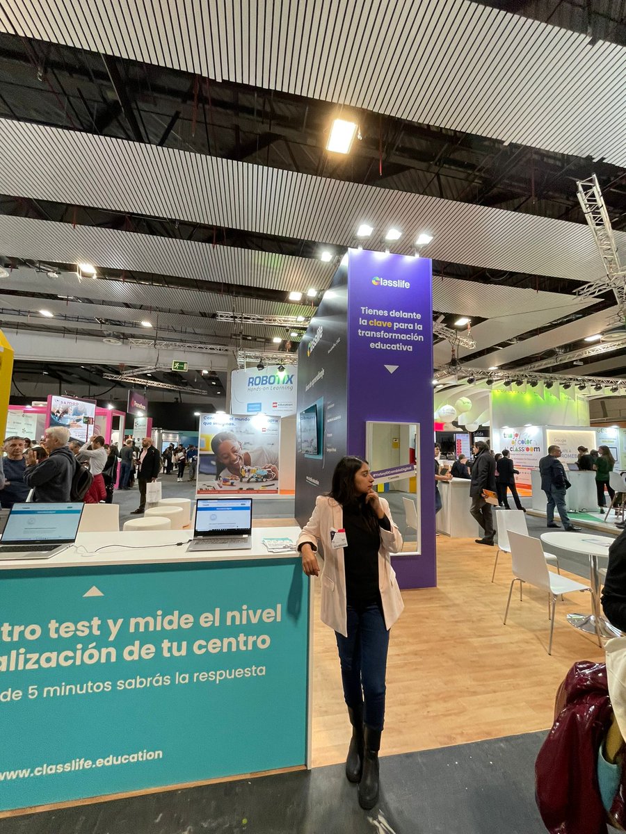 Si tenemos un stand chulísimo, se dice y punto 😉
Te esperamos en <a href="/SIMOEDU_/">SIMO EDUCACIÓN</a>, donde podrás hacer una test sobre el nivel de digitalización de tu centro, conocer las funcionalidades Classlife y descubrir la clave de la transformación educativa 🚀

#educacion #SIMOEDU