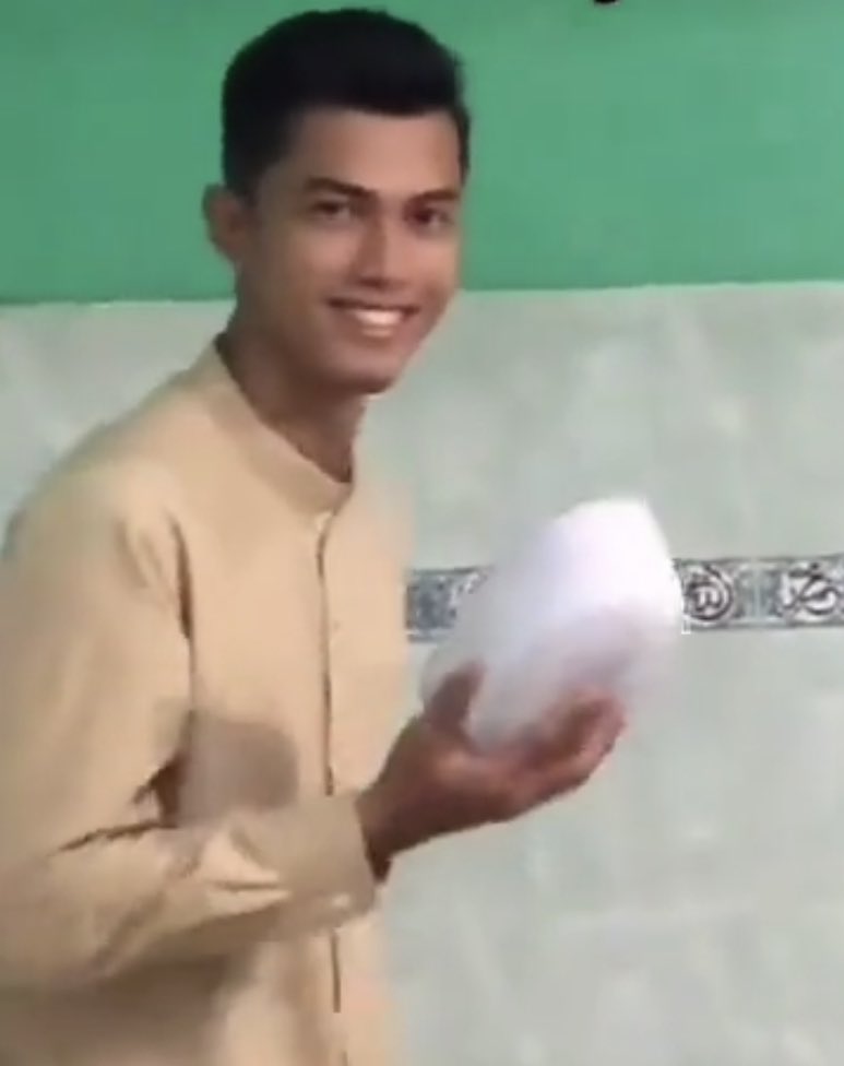 coffebit's tweet photo. Argentina 1-2 Arab saudi

Ronaldo: https://t.co/kv4XIfeGOw