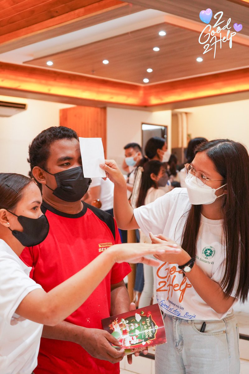 KDKNS_Cebu's tweet photo. Some of the happenings during the Medical Mission. #2Good2Help https://t.co/4ctRaTC2Y0
