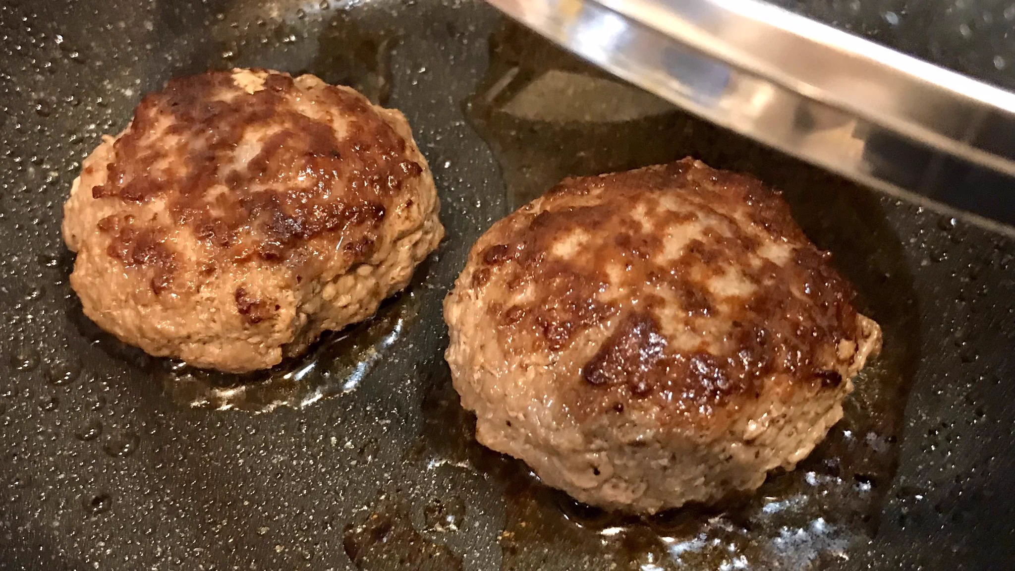 これはステーキ？ハンバーグ？♪美味しくないわけがない『ステーグ丼』レシピ！