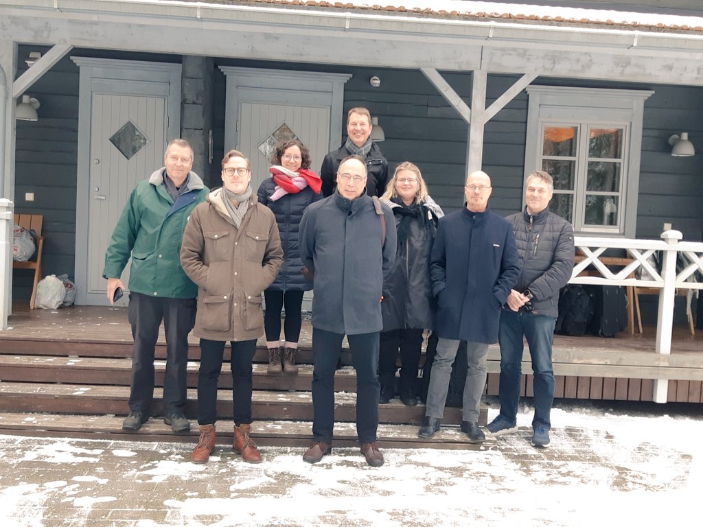 Metsäalan korkeakoulutettujen jatkuvan oppimisen suunnittelua. Oppimismerkkihankkeen ohjausryhmä koolla <a href="/mmsaatio/">Metsämiesten Säätiö</a> savottakämppä Kerkässä. Täydennyskoulutuspilotti alkaa ensi vuonna. #metsätieteet <a href="/ForestSciences/">Metsätieteiden osasto</a> <a href="/UniEastFinland/">University of Eastern Finland</a> <a href="/mmsaatio/">Metsämiesten Säätiö</a>