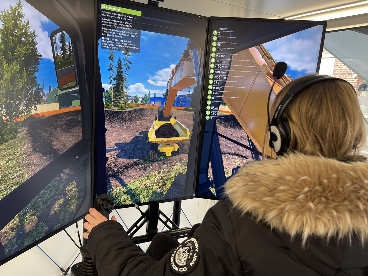La semaine #RéussirSansAttendre, c’est aussi une bonne dose d’innovation pour recruter ! Comme cette simulation de conduite d’engins à la Maison Nord Emploi de Bailleul avec le GIEQ pro TP.  🏗🕹

Un secteur avec de belles perspectives de carrières pour les Nordistes au RSA.