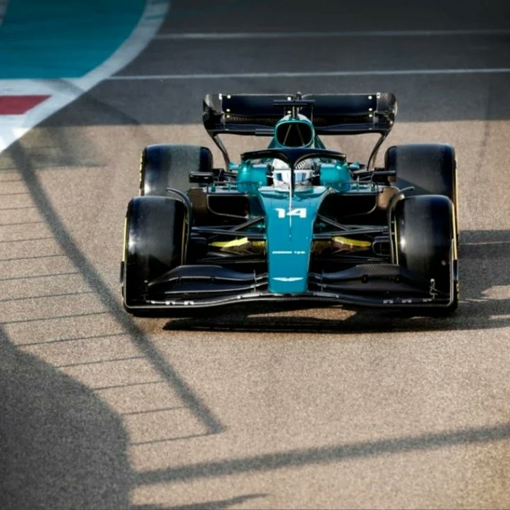 🚨 OJO con las primeras palabras de Alonso tras completar los tests de Abu Dhabi

"Cuando firmé por Aston Martin, estaba contento al 90%. Cuando empezaron a mejorar y terminaron la temporada por todo lo alto, estaba al 100%. Esta mañana, estaba al 100%, ahora al 100%+".