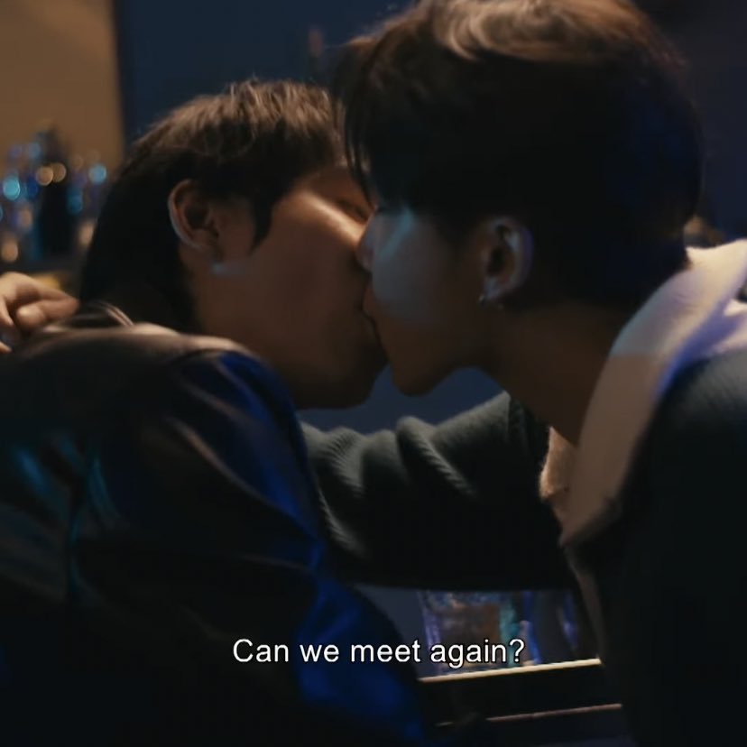 khaotunqg's tweet photo. okay so khaotung is in love with book, neo has sex with force, he introduces him to book and they get close, firstkhao had sex the first time they met, mark and neo are friends with benefits but neo is in love with force who’s in love with book who khaotung is in love with too https://t.co/yTPZrKLovl