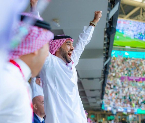 SoonSaudi's tweet photo. فرحة وطن 🇸🇦💚

#السعوديه_الارجنتين https://t.co/6lRYjYRbIS