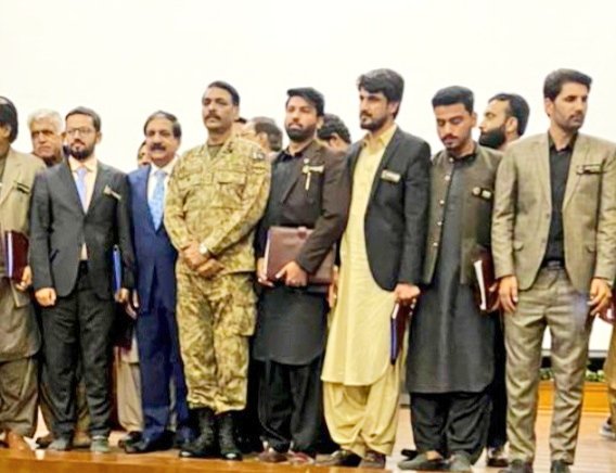 KhaFareedullah's tweet photo. 10th National Security Workshop Balochistan (#NSWB- X) begins at #Quetta being jointly organized by GOB & 12 Corps Balochistan.
Lt Gen Asif Ghafoor welcomed the participants on the opening session.
@ziaurrehman76
@peaceforchange
@Mahakhalidpti
@OfficialDGISPR https://t.co/KClQ0OUFjS