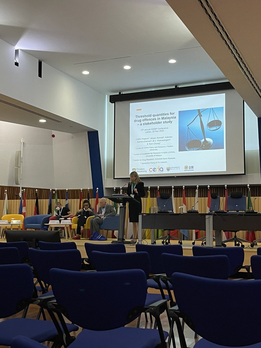 The amazing <a href="/DrCaitlinHughes/">Caitlin Hughes</a> presenting on the dangers of low threshold quantities for drug offences in Malaysia 
Findings showing that low quantities of drug possession can lead to harsh sentences, including the death penalty 

#issdp <a href="/ISSDrugPolicy/">ISSDP</a> <a href="/FlindersCRIM/">Flinders Criminology</a>