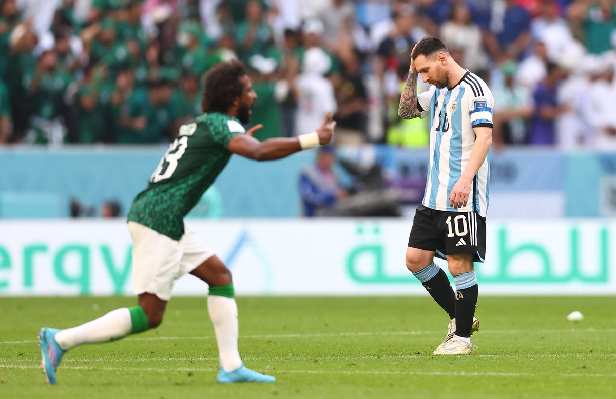 WHAT A GAME! One of the biggest upsets in World Cup history.

51st-ranked Saudi Arabia beat 3rd-ranked Argentina to end Argentina's 36-match unbeaten run. 

The best sport in the world ⚽️😍