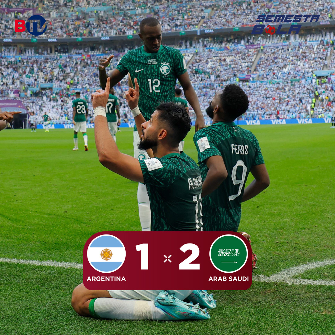 Beritasatu's tweet photo. Kejutan terjadi setelah Arab Saudi secara mengejutkan mengalahkan Argentina 2-1 dalam pertandingan penyisihan Grup C Piala Dunia 2022, Selasa (22/11/2022) di Stadion Iconic Lusail.
#FIFAWorldCup #Qatar2022 #SemestaBola #FotoCaption #BeritaSatu #BUniverse #BersatuMenginspirasi https://t.co/c1sxYbqCGd