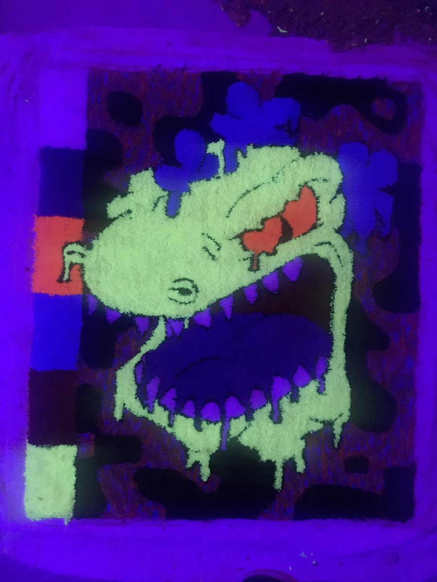 YBtheArtTrapper's tweet photo. Ready to make the next rug https://t.co/CxGCt6EOTv