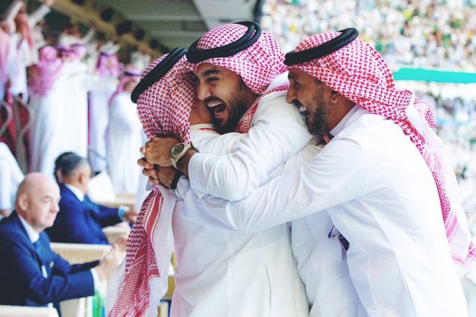 3mranHe's tweet photo. فرحة أمة مبروووك لـ المملكة ورجالها ...
💚
شكراً شكراً شكراً كبيرة لكم اسعدتمونا 💚💚🇸🇦
#السعوديه_الارجنتين https://t.co/O1lSqu0bYB