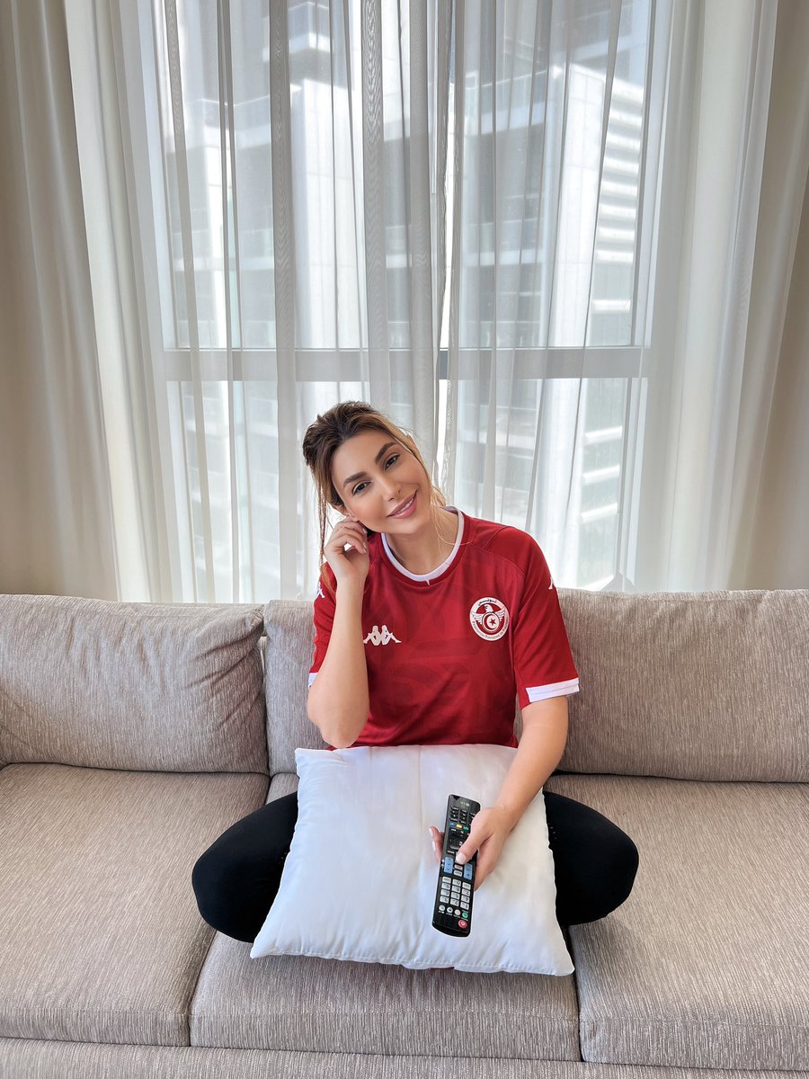 yara_lb's tweet photo. يلااااا ان شاءالله #تونس تعملها متل #السعودية ما فيه شي مستحيل 🇹🇳🔥

#تونسXالدنمارك

#Yara | #يارا 

. . .

 #FIFAWorldCup2022 #FiFAworldCup #كأس_العالم_قطر_2022 #كأس_العالم_2022 #السعوديه_الارجنتين #تونس_الدنمارك https://t.co/FBraN4rDzT