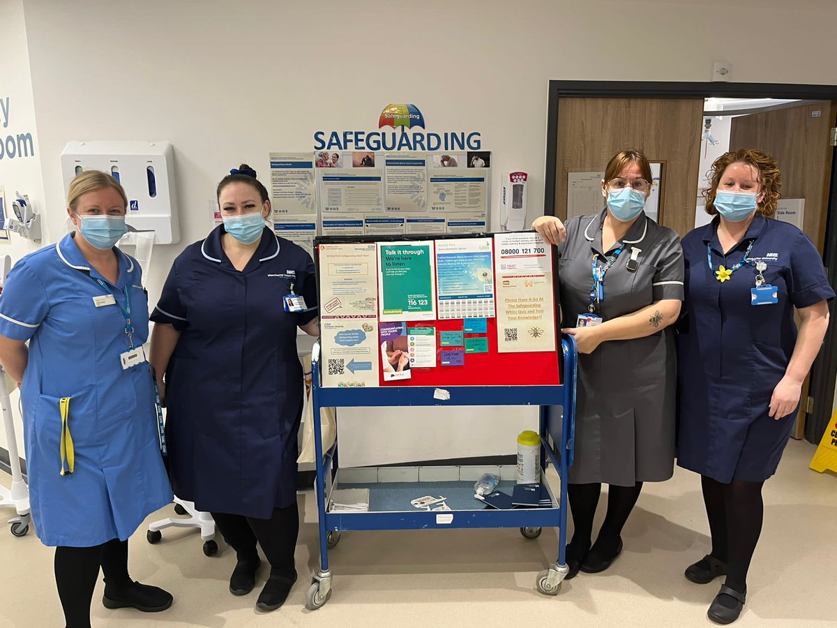 Loads of enthusiasm from the staff on the <a href="/ELM_UNIT/">ELM UNIT- Trafford General MFT</a> completing our Safeguarding Quiz! #SafeguardingAdultsWeek @SafeguardingT <a href="/SaraActon/">Sara Lord</a> <a href="/ChloePowellSGA/">ChloePowell</a>