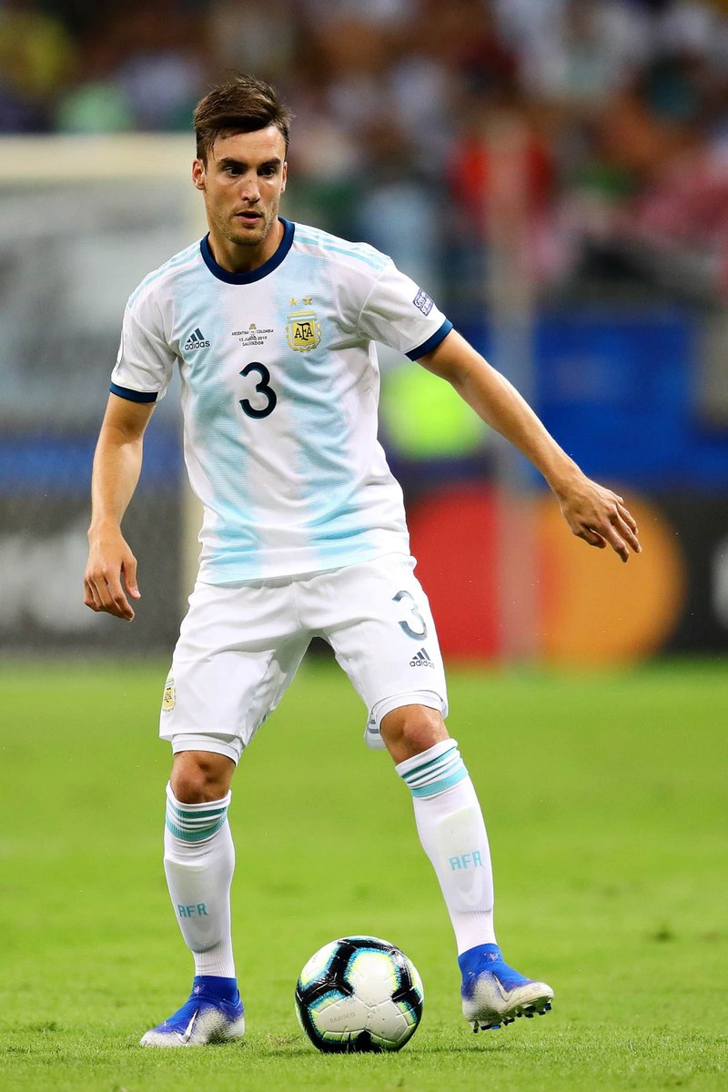 insilbable's tweet photo. Si quieren salir campeón se tienen que contagiar de la sangre de este tipo. Lo unico que rescato hoy de Argentina https://t.co/TmjvtUJB6J