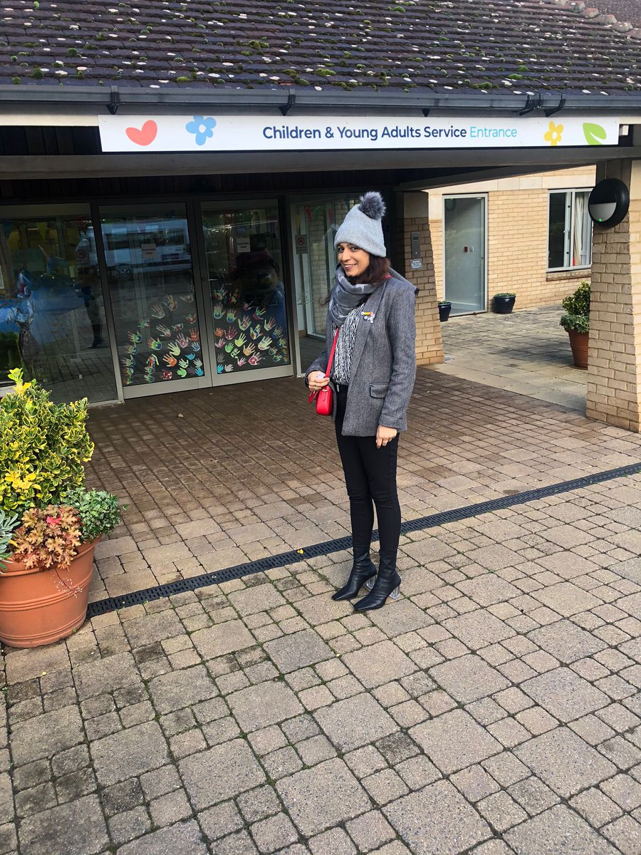 STGC2021's tweet photo. Wishing our Founder Shareen Qureshi a happy birthday🎉🎉.

She was delighted to donate the balloons from our conference to ST. Oswaldo Hospice Newcastle and food to the homeless.

We wish her many more years of celebrations 🎊 

#stgc #birthday #charity https://t.co/YQs5G82f4B