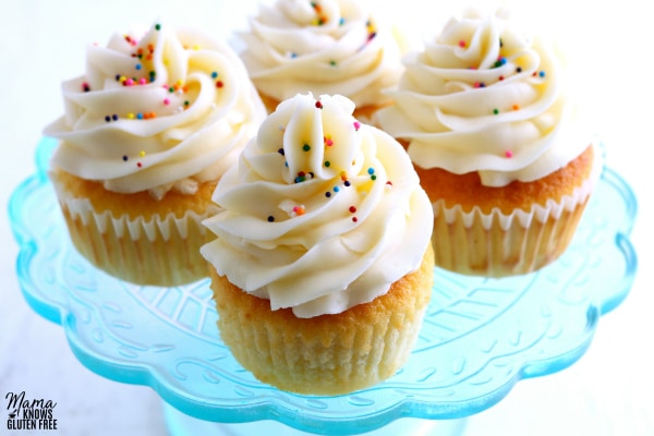 removed_the's tweet photo. Two for one cupcake
 
All cupcakes if you buy two, they cost the price of one at gluten removed emporium https://t.co/slBslDbvLZ