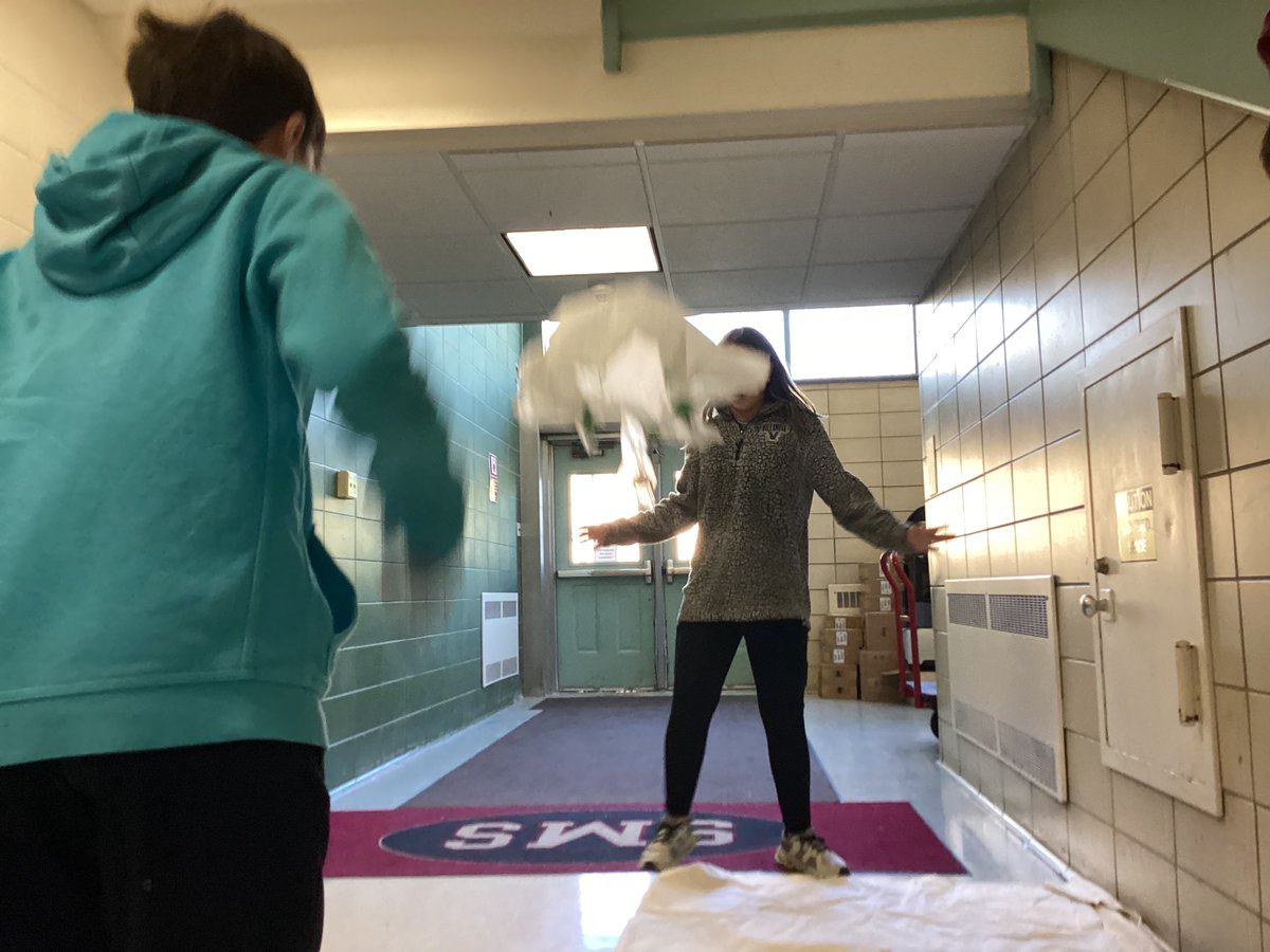 Cooper6Sms's tweet photo. Cooper 6 is collecting data from experiments they designed to test important aspects of parachutes. No egg is safe from science! #scarsdalemspride https://t.co/cQhPryDs9x