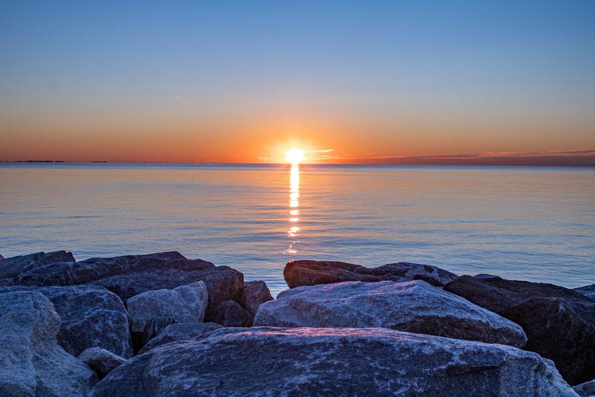 scottmcquinn1's tweet image. Been a while since my last sunrise post...but Southern Maryland never lets you down. Can&apos;t beat these views.  Have a great Tuesday. @TuckerFox5 @ErinFox5DC @fox5dc