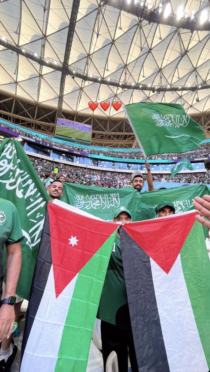من اجمل الصور اليوم، فخر 🇯🇴🇸🇦🇵🇸 ..
الله يديم الأخوة والمحبة🤍!