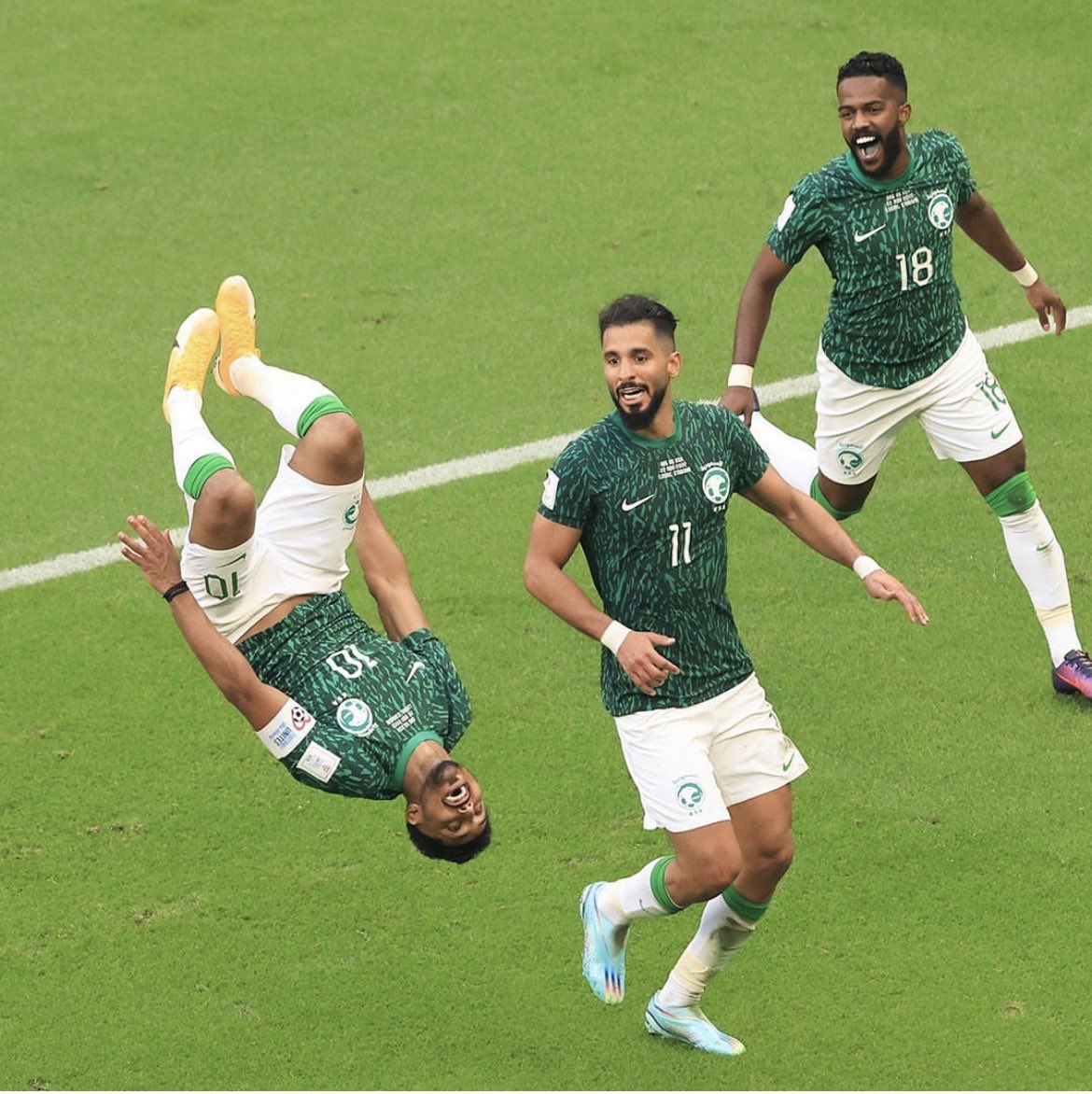 AweResearch's tweet photo. المنتخب السعودي يشرف العرب في فوز تاريخي في مواجهة الأرجنتين. 
🇸🇦 السعودية 2 - 1 الأرجنتين 🇦🇷
المباراة الأولى ✅
شكرًا يا صقورنا 🦅.. ومبروك للوطـــن 🇸🇦
#السعودية_الأرجنتين https://t.co/ejJBW66WrM