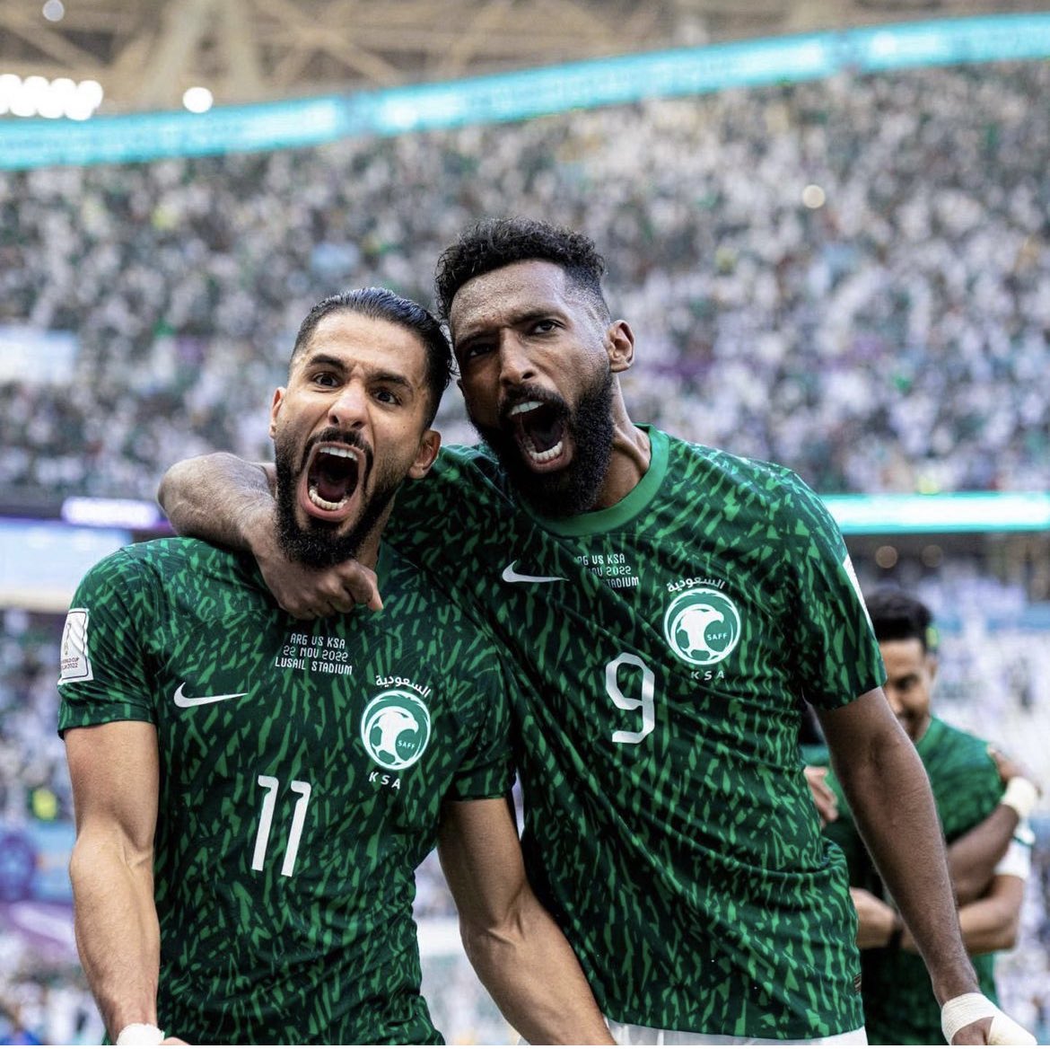 AweResearch's tweet photo. المنتخب السعودي يشرف العرب في فوز تاريخي في مواجهة الأرجنتين. 
🇸🇦 السعودية 2 - 1 الأرجنتين 🇦🇷
المباراة الأولى ✅
شكرًا يا صقورنا 🦅.. ومبروك للوطـــن 🇸🇦
#السعودية_الأرجنتين https://t.co/ejJBW66WrM