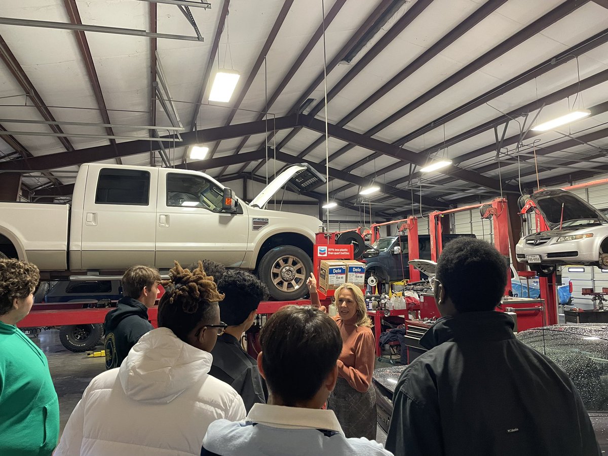CfisdMark's tweet photo. Thank you @WebbAutoCypress for the job shadow opportunity. The @CFISDCTE auto students greatly appreciated the visit and your sound advice. @cfisdcia #CFISDforAll https://t.co/RxcKYERuan