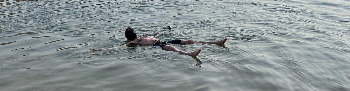 pjpritchard1979's tweet photo. The lowest place on the planet accessible by foot.. #TheDeadSea #MudPack #Jordan 🇯🇴 https://t.co/cbmzkZo2b6