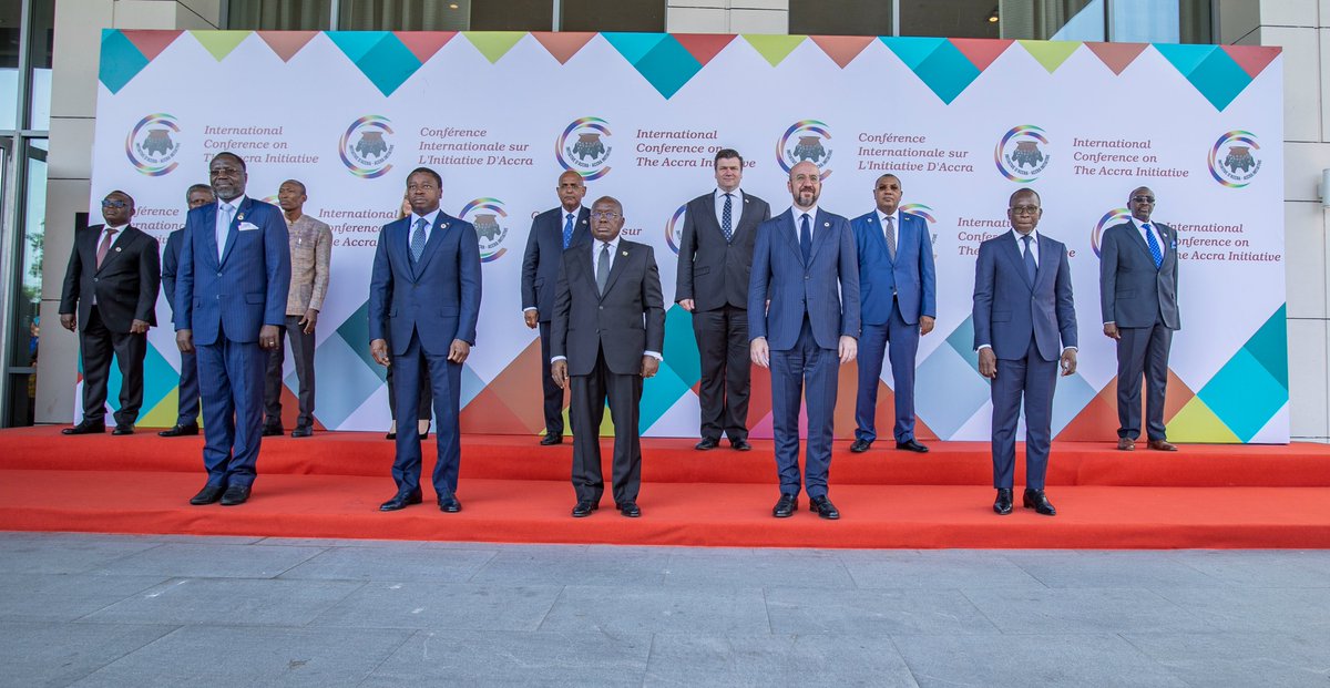 ACHIPatrick4's tweet photo. J'ai eu l'honneur de représenter @AOuattara_PRCI au #Ghana, au Sommet des Chefs d'Etat &amp; de Gouvernement de l'#AccraInitiative.
Avec l'appui de l'UE, les pays frères du Golfe de Guinée renforcent leur coopération face au terrorisme &amp; pour le développement.
🇧🇯🇹🇬🇳🇪🇧🇫🇬🇭🇨🇮🇪🇺#Ensemble https://t.co/EEKMmGlUic