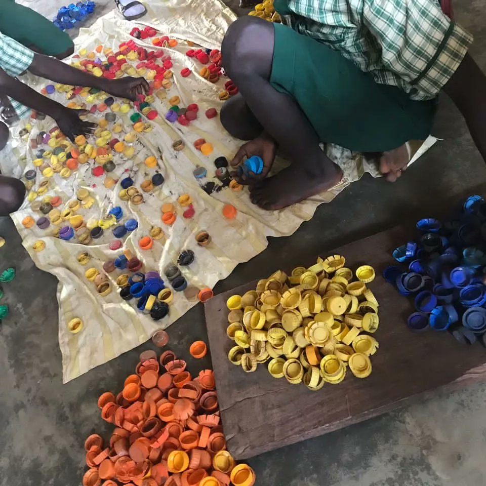 MayowaFatoye3's tweet photo. Today, I engaged my learners in using bottle covers to create really amazing artworks.
Creativity does not only help learners to be innovative but collaborative as well as improve their emotional and socal skills.
#tfnimpactstories
#tfnfellow
#creativity
#wastemanagement https://t.co/RP6gmWI6Y1