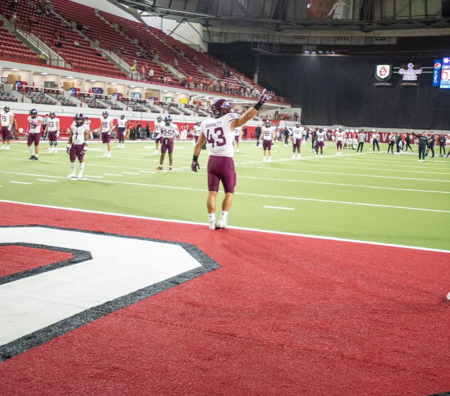 jacob12garrett's tweet photo. What a journey it has been, beyond thankful for everyone who has been apart of it. The relationships made here will last a lifetime. Forever proud to be a Saluki, 43 out! https://t.co/vErmCGDSor