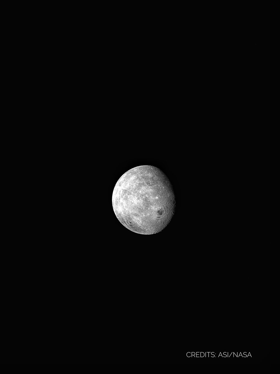 ASI_spazio's tweet image. #ArgoMoon non finisce di stupire! Ecco il nuovo set di immagini della #Luna realizzate dal satellite @ASI_spazio  sviluppato e gestito da @Argotec_Space , a bordo della missione #Artemis I della NASA