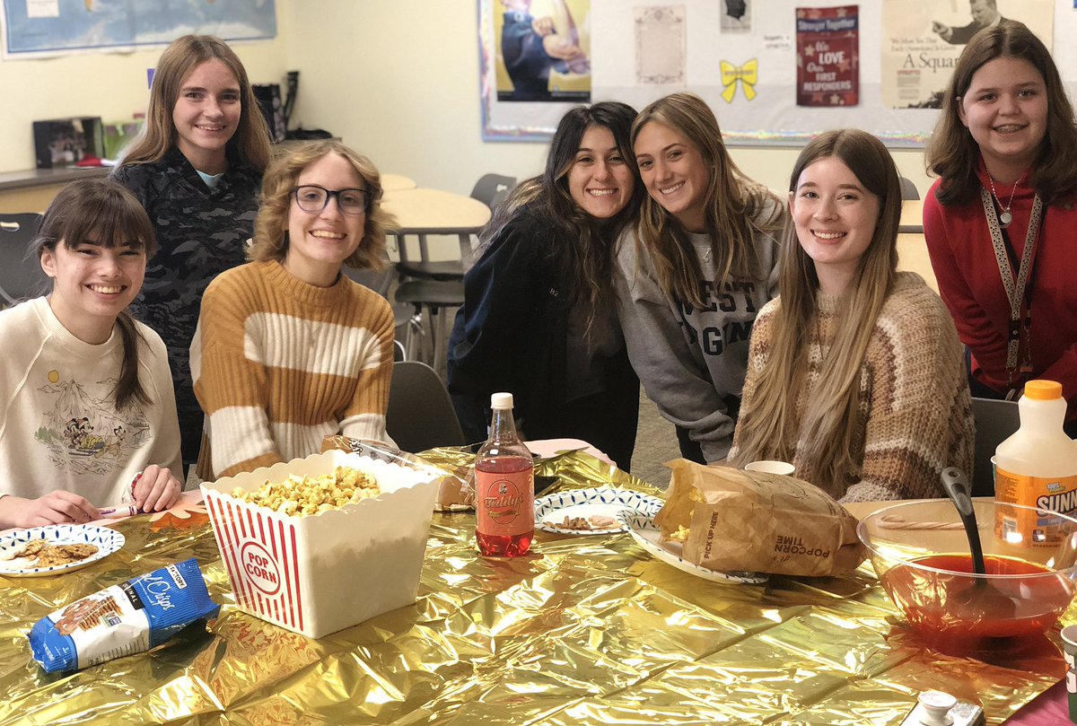 Happy Friendsgiving from Girl Up! 🦃