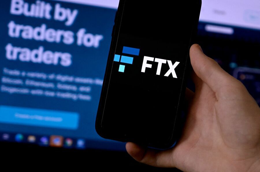 FTX downfall damaging case for crypto in retirement accounts as Sen. Warren weighs in bit.ly/3EQujE3 #InvestmentNews <a href="/5GsOnTheStreet/">Gregg Greenberg</a>