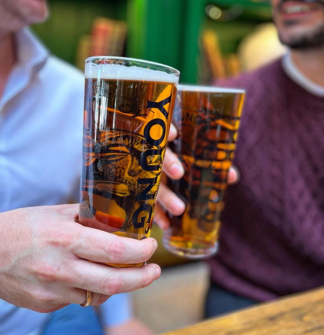 Autumn days are made for cosy catch-ups over a pint of excellent beer. Just ask @dukeonthegreen 😏