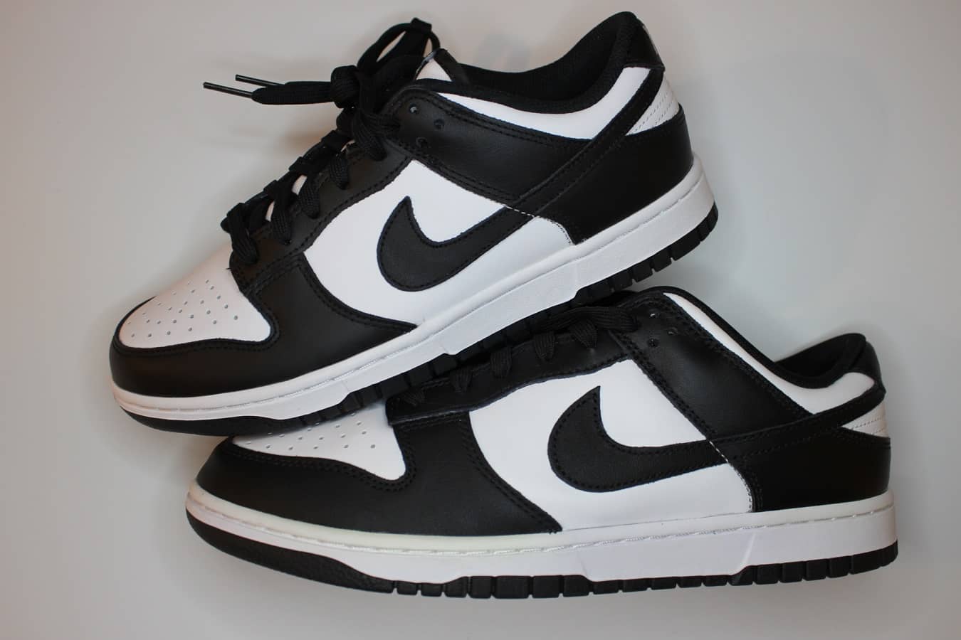 Difference between men top and women nike shoes