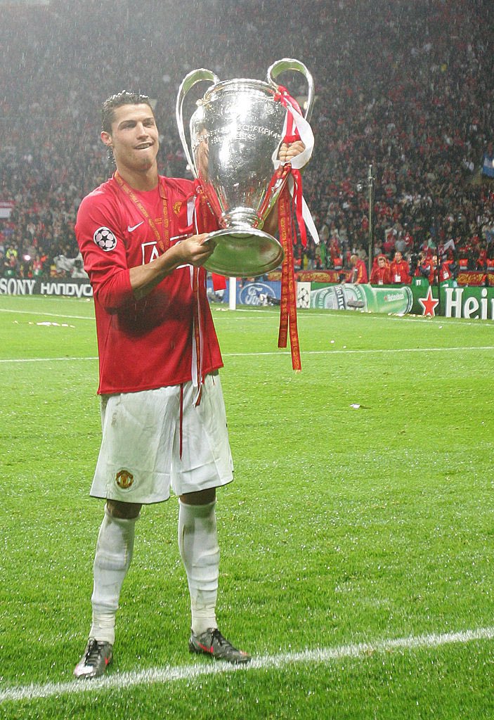 bestplayeritw's tweet photo. @ManUtd best player in United history https://t.co/AaFPYO8dFC