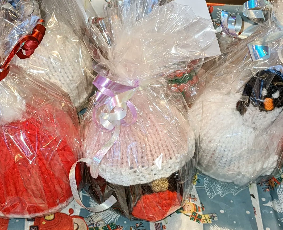vmw1310's tweet photo. £2 Each knitted bath bombs!
Selling for NorthWales ShoeboxAppeal @janesshoeboxes ALL money goes to their local community projects&amp;overseas work with @Link_to_Hope Comment,Contact me direct for yours #nonorthwalesshoeboxappeal  #supportingourlocalcommunity #supportinglinktohope https://t.co/AnYw6FuIoM