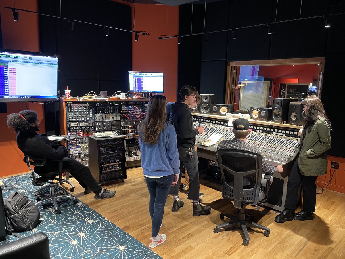 Tweed Recording tweet media