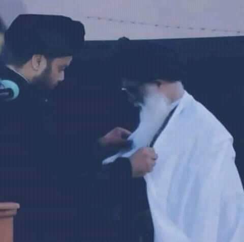 hf_3b_'s tweet photo. @5A313__o @Mu_AlSadr #انار_فينا_وعي_الاصلاح_المهدوي

انه ابن من صدح صوتة من مسجد الكوفة بنداء كلا كلا اسـ، ـرائيل كلا كلا امريـ، ـكا https://t.co/LvgUqVW5lO