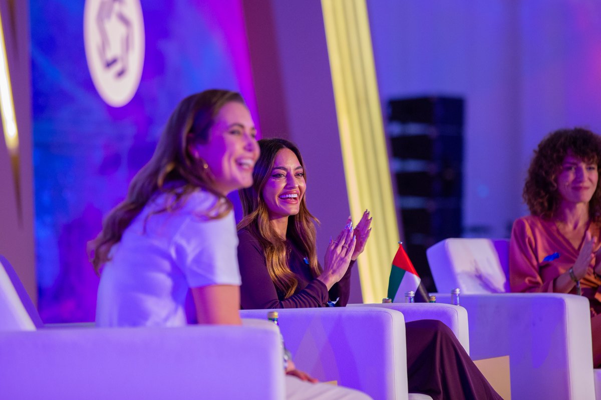 GlobalCitizenFo's tweet photo. Today the key to unlocking our human potential is the power of collaboration and communities. From our critical panel discussions the very framework of change is embedded in each and every #globalcitizen that made the choice to be part of the mission at #GCF22 https://t.co/ZwLCX9Uxy2