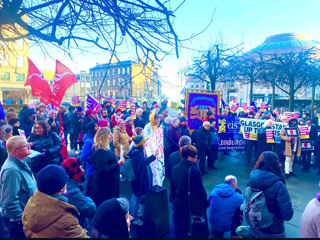 Today meant a great deal to the family of #ShekuBayoh to see our trade union movement turn out to support them in the vigil organised by <a href="/ScottishTUC/">STUC</a> at the Public Inquiry- ‘Unity is strength’ &amp; unions have always been at the heart of the anti-racist struggle ✊🏾 Thankyou❤️
