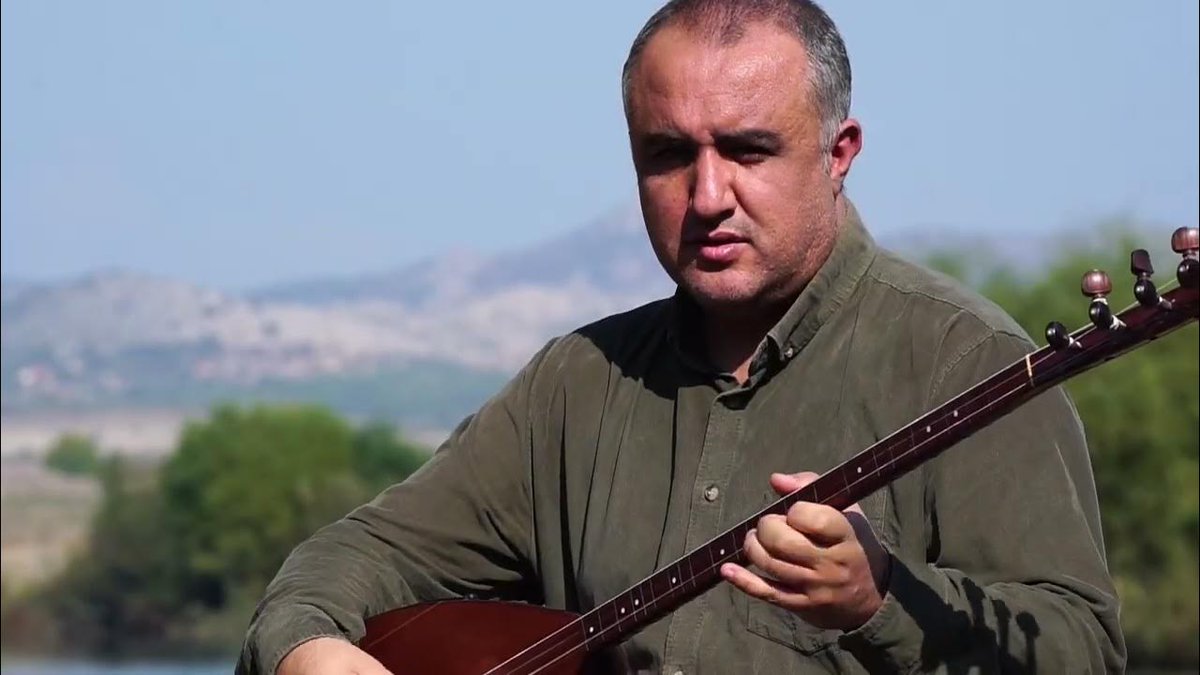 KHK TV çekti:

KHKlı öğretmen Metin Kural'ın sazından

"Bu da gelir bu da geçer ağlama."

Klibi izlemek için
👇👇👇
youtu.be/W5Ww514KtKQ