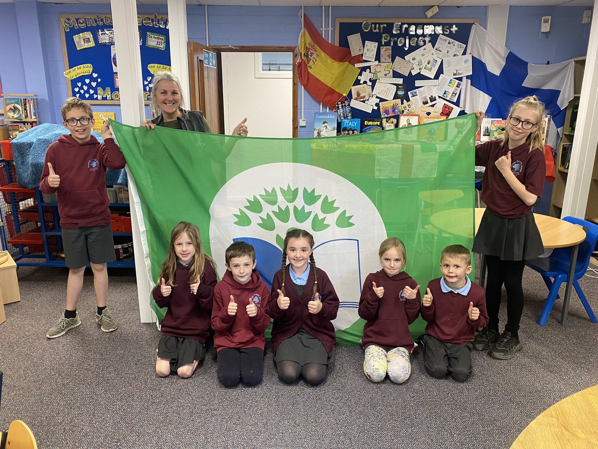 evenlodeps's tweet image. The Evenlode Eco Committee are proud to announce that we have been awarded the Eco-Schools Green Flag Award! 🌎♻️🟢 @EcoSchoolsWales @Keep_Wales_Tidy #greenflagaward #ecoschoolswales