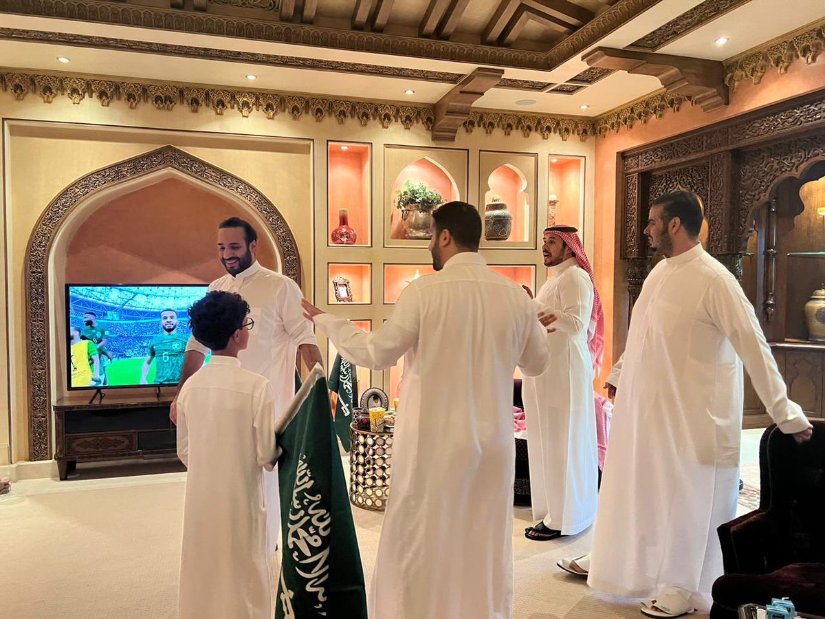 F804172's tweet photo. قومٌ عظماء كـ مُلهمهم,. https://t.co/SnmcTJ8b3f