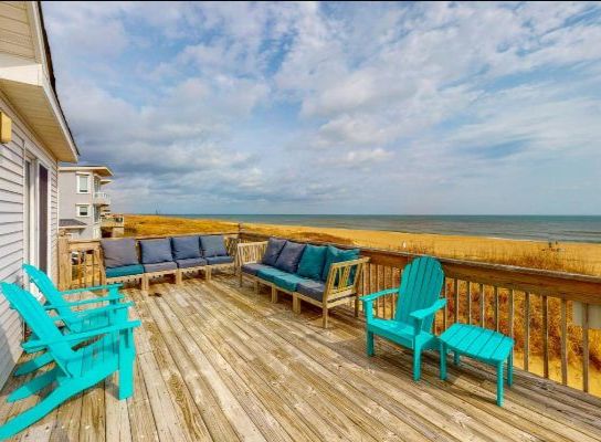 MusingsofDrC's tweet image. Writers at the Beach: Aligning the Authentic Self - mailchi.mp/0ee29ee9ce93/w…