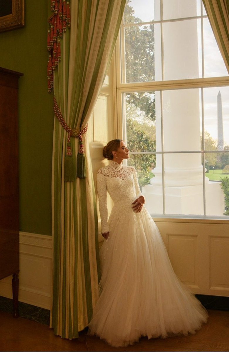 ajalexander944's tweet photo. Hunter Biden's daughter, Naomi Biden was one of the most stunning and beautiful bride I have seen online and in real life. She definitely beat Princess Diana, Princess Kate and Queen Letizia of Spain. Shes a Super model! You look so beautiful, @NaomiBiden.π #WhitehousePrincess https://t.co/Jira44bjup