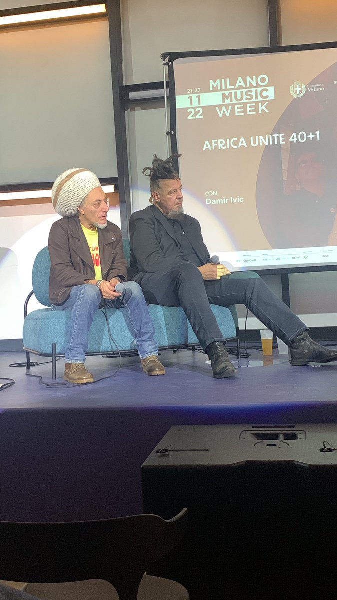 “una volta si faceva la musica per fare la musica, per dire delle cose, ora si fa per farsi i soldi” Bunna <a href="/AfricaUniteBand/">Africa Unite</a> #untweetaldì @milanomusicweek